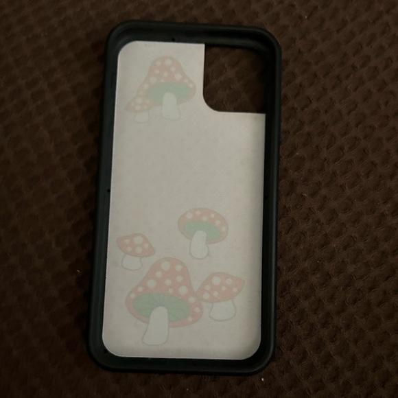Wildflower Iphone 11 Mushroom Case : Perfect Condition - Picture 4 of 4